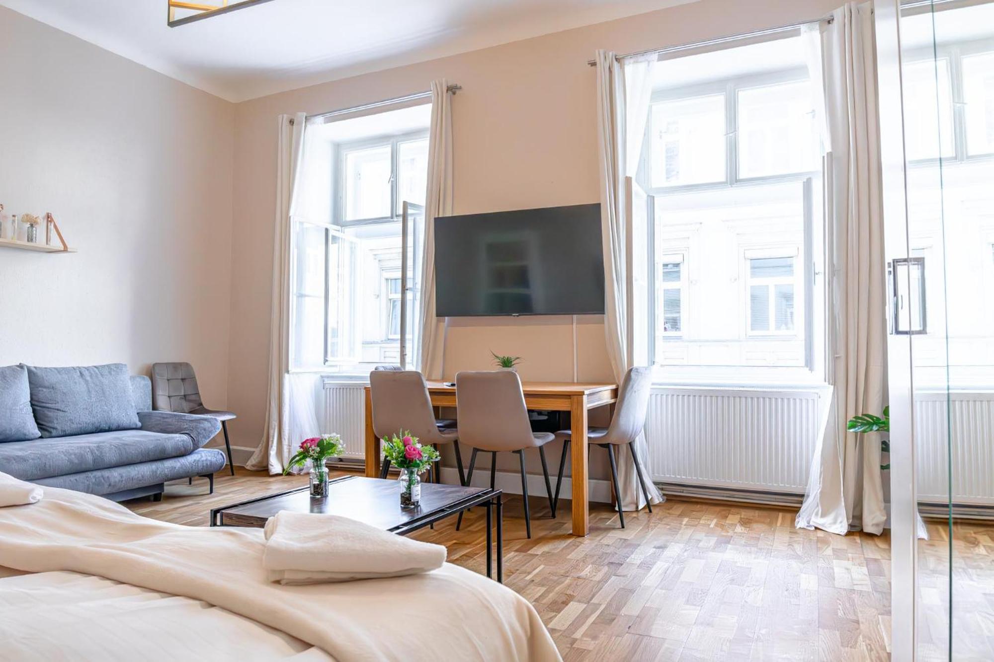 Apartment Charming 2br Aprtment Near Tourist Attractions