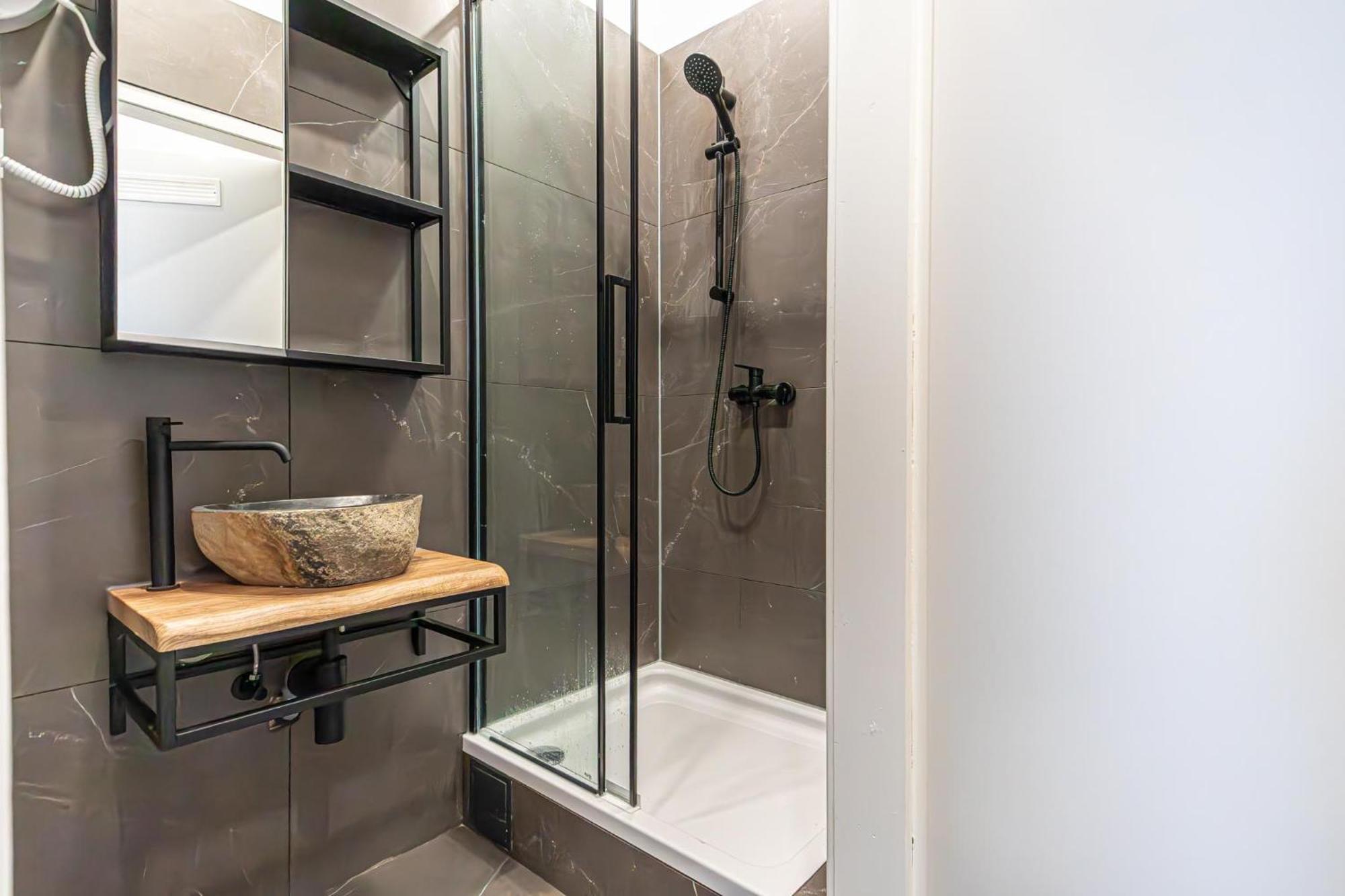 Charming 2br Aprtment Near Tourist Attractions Apartment *